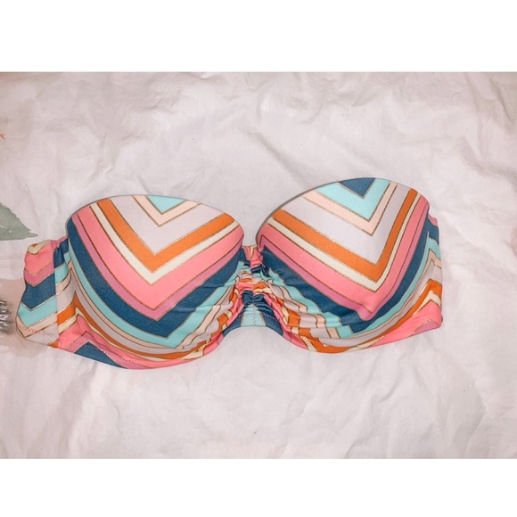 Victoria's Secret Other - VS Bikini Top 🌟 Victoria's Secret Other - VS Bikini Top 🌟